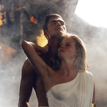 Богиня Олимпа: Лара Стоун &- лицо аромата Versace Eros Pour Femme
