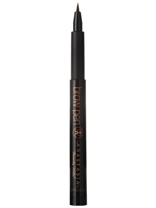 Аnastasia Beverly Hills маркер для бровей Brow Pen Universal Deep 1600 руб.