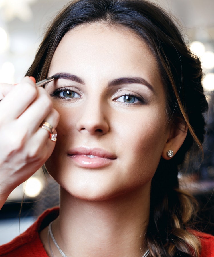 Лучшие мастера по коррекции бровей адреса салонов в Москве | Allure