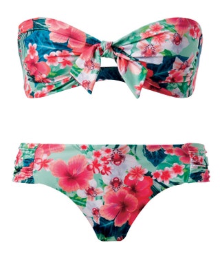 Купальник 3300 руб. Calzedonia.
