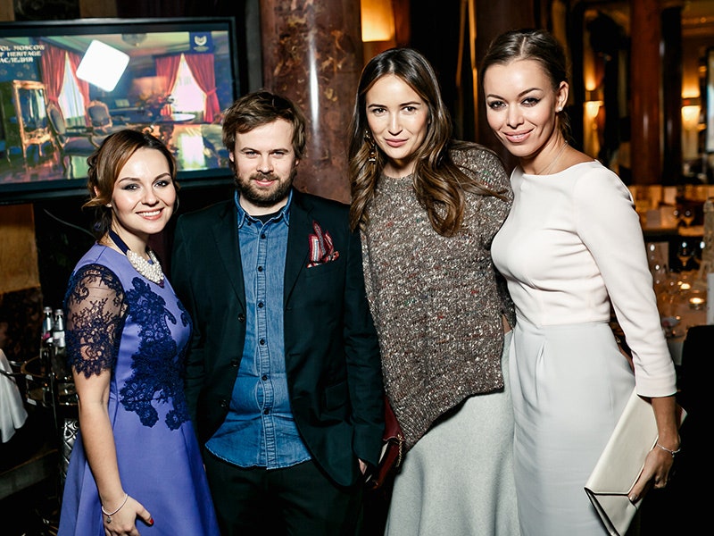 Слева направо Ксения Вагнер Ким Белов гость вечера Анастасия Романцова