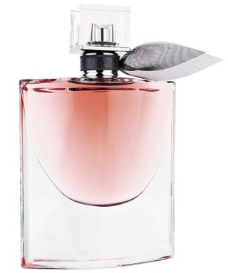 Lancôme парфюмерная вода La Vie est Belle LAbsolu de Parfum 40 мл 6490 руб. La Vie est Belle входит в десятку самых...