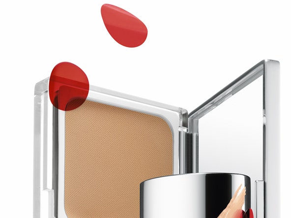 Без проблем: компактная пудра Anti-Blemish Solutions Powder Makeup от Clinique