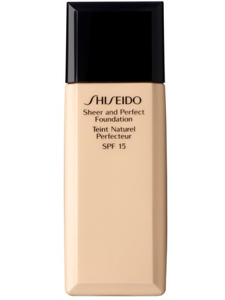 Тональное средство с полупрозрачной текстурой Sheer and Perfect Foundation Shiseido 1950 руб.