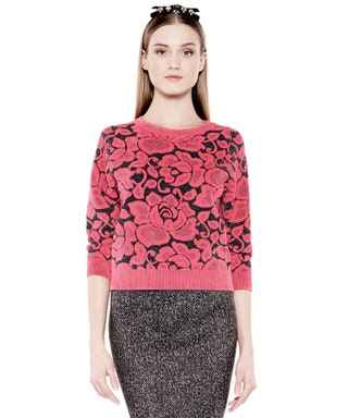 Яркий пуловер. В новой коллекции  Via Delle Perle есть  всё  от платьев с кружевом до пуловеров  с норковыми вставками....