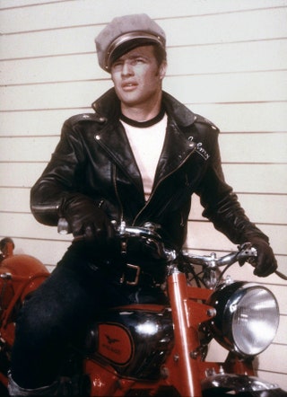 Марлон Брандо в фильме «Дикарь» 1953 г.