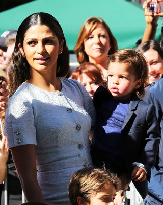 Камилла Альвес с сыном