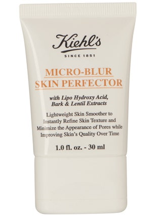 Крем MicroBlur Skin Perfector Kiehls 1500 рублей. Это легкое средство которое разглаживает кожу и мгновенно придает ей...