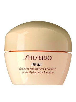 Увлажняющий и выравнивающий поверхность кожи Shiseido iBUKI 3000 руб. Плотный и нежный как творожный десерт быстро...