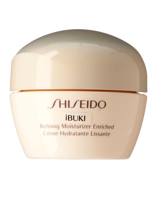 Увлажняющий и выравнивающий поверхность кожи крем Shiseido Ibuki 3000 руб. Плотный и нежный как творожный десерт быстро...