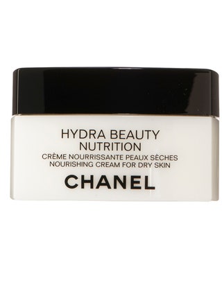 Дневной питательный для сухой кожи Chanel  Hydra Beauty Nutrition 3729 руб. Густое как кремкарамель средство на...