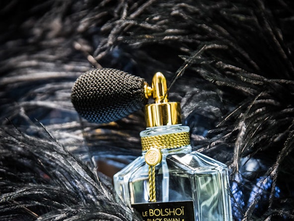 Черный лебедь: презентация аромата Le Bolshoi Black Swan от Guerlain