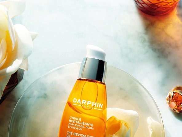 С головы до кончиков пальцев: восстанавливающее масло Darphin Revitalizing Oil от Darphin