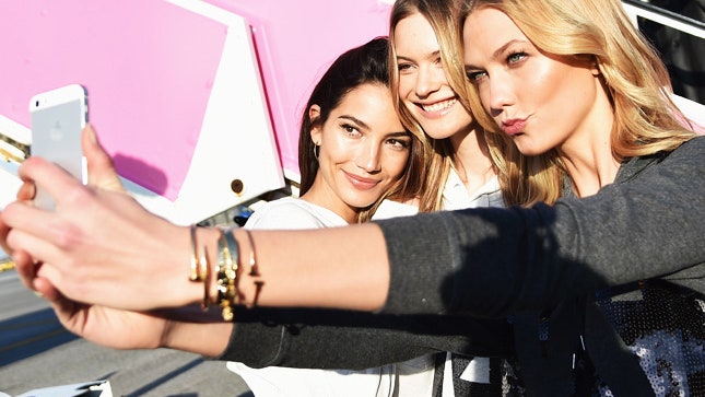 Небо самолет ангелы модели Victoria's Secret отправились на показ в Лондон