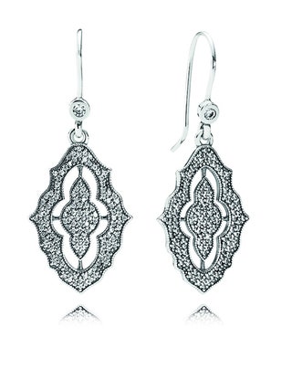 Cерьги из серебра с камнями Pandora.