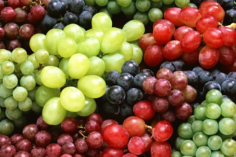 Самые калорийные полезные продукты авокадо орехи мюсли оливки виноград манго | Allure