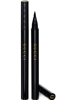 Жидкая подводка Power Liquid Liner 2320 рублей.