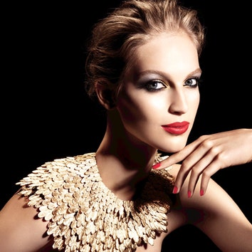Три дня красоты: открытие pop-up-корнера Chanel в универмаге «Цветной»