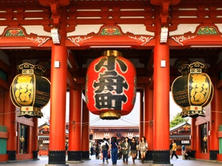 Храм Сэнсодзи был основан в 628 году.