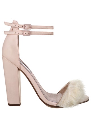 Босоножки 3799 руб. Topshop.