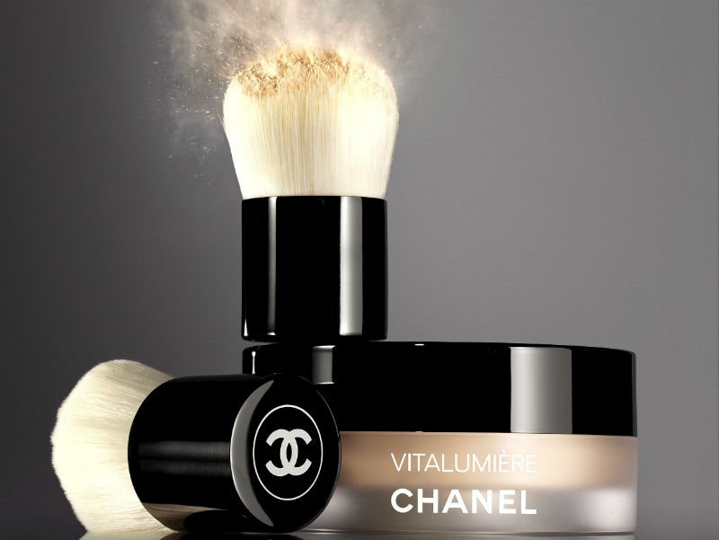 Естественное сияние новая рассыпчатая тональная пудра Vitalumiere от Chanel