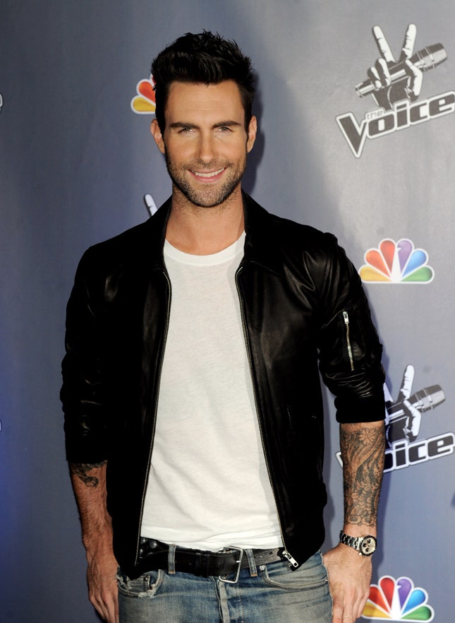 Хоть раз в жизни солист Maroon 5 Адам Ливайн жонглирует амплуа убеждениями и девушками