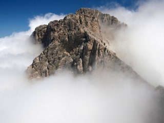 Высота Митикас главной вершины Олимпа — 2917 метров над уровнем моря.