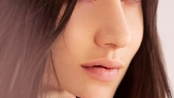 Bloomsbury Girls от Burberry коллекция макияжа вдохновленная богемой Англии XIX века | Allure