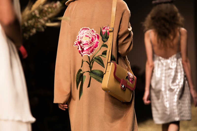 Лучшие дизайнеры Aurora Fashion Week ZDDZ London Liza Odinokikh Litkovskaya SaintTokyo | Allure