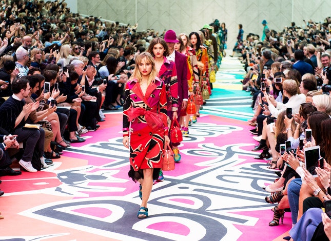Герои улиц Burberry Prorsum весналето 2015 — лучшее на Неделе моды в Лондоне