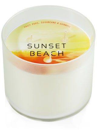 Свеча Sunset Beach Coastal Cool Bath  Body Works средняя свеча 118 мл 490 руб. большая свеча 429 мл 890 руб. Ананас...