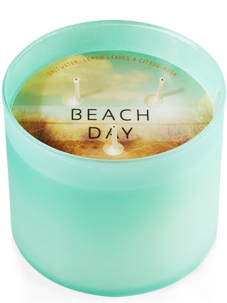 Свеча Beach Day Coastal Cool Bath  Body Works средняя свеча 118 мл 490 руб. большая свеча 429 мл 890 руб. Водоросли...