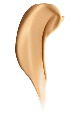 Givenchy  тональный флюид Teint Couture Elegant Honey 5 2156 руб. На лето я выбираю легкое тональное средство Teint...