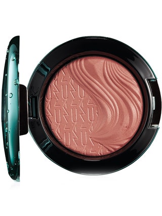 Румяна Extra Dimension Blush Sea me hear me M.A.C Alluring Aquatic 1320 рублей.