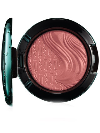 Румяна Extra Dimension Blush Seduced at sea M.A.C Alluring Aquatic 1320 рублей.