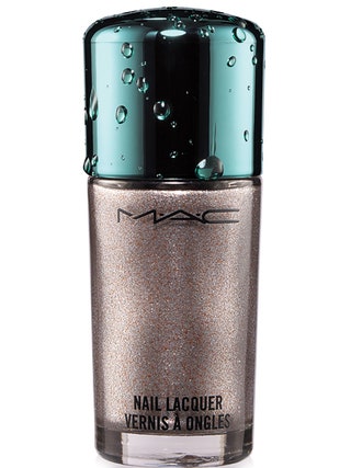 Лак для ногтей Shimmerfish M.A.C Alluring Aquatic 880 рублей.