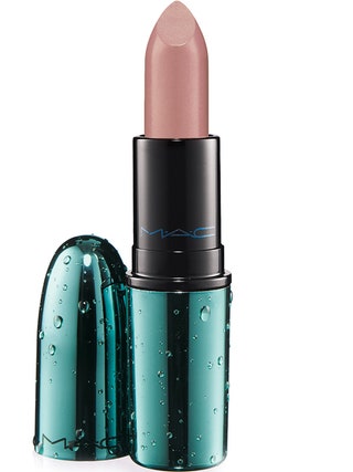 Помада Pet me Please M.A.C Alluring Aquatic 1050 рублей.