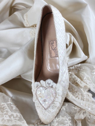Свадебные туфли принцессы Дианы.