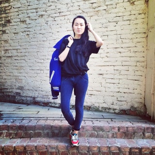 Редактор отдела моды Glamour Иляна в джинсах Freddy WR.UP Denim 5900 руб.