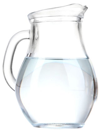4 литра воды  столько может выпить в день здоровый человек.