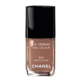 Лак для ногтей Le Vernis 505 Particuliegravere 1220 руб. Chanel