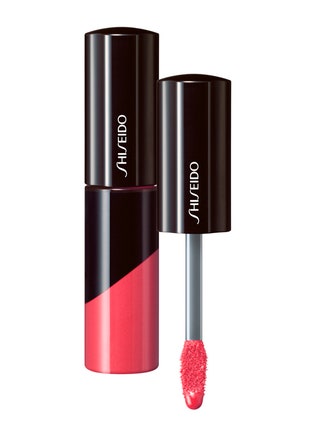 Блеск для губ Lacquer Gloss Shiseido.