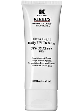 Kiehls  солнцезащитный крем Ultra Light Daily UV Defense SPF 50 PA 1000 руб. «Защитник от ранних морщин первый крем для...