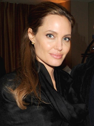 Анджелина Джоли на вечеринке фильма quot12 лет рабстваquot в ЛосАнджелесе 1 марта. Для вечеринки посвященной фильму 12...