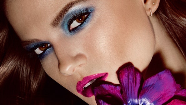 Кася Струсс макияж и прическа с апрельской обложки | Allure