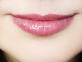 Блеск Lip Gloss Dusty Rose от Bobbi Brown.