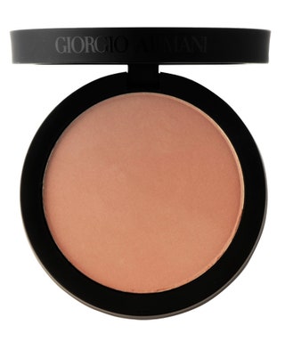 Румяна Giorgio Armani Sheer Blush Beige Violet 5 . Я люблю за то что они отлично скульптурируют лицо.