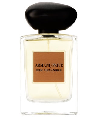 Armani Priv Rose Alexandrie Giorgio Armani  . Даже ноты розы которых я обычно избегаю звучат в этом красивом и легком...