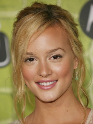 Лейтон Мистер на вечеринке The Motorola Celebrates Eight Years in Hollywood 2 ноября 2006 года. Классическая история...