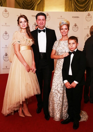Александра Маниович с семьей
